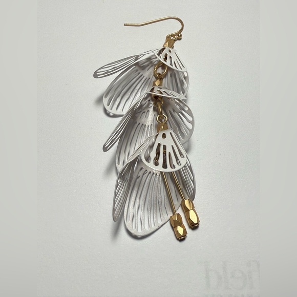 Southern Living Gold and White wing shape Earrings - Picture 3 of 4